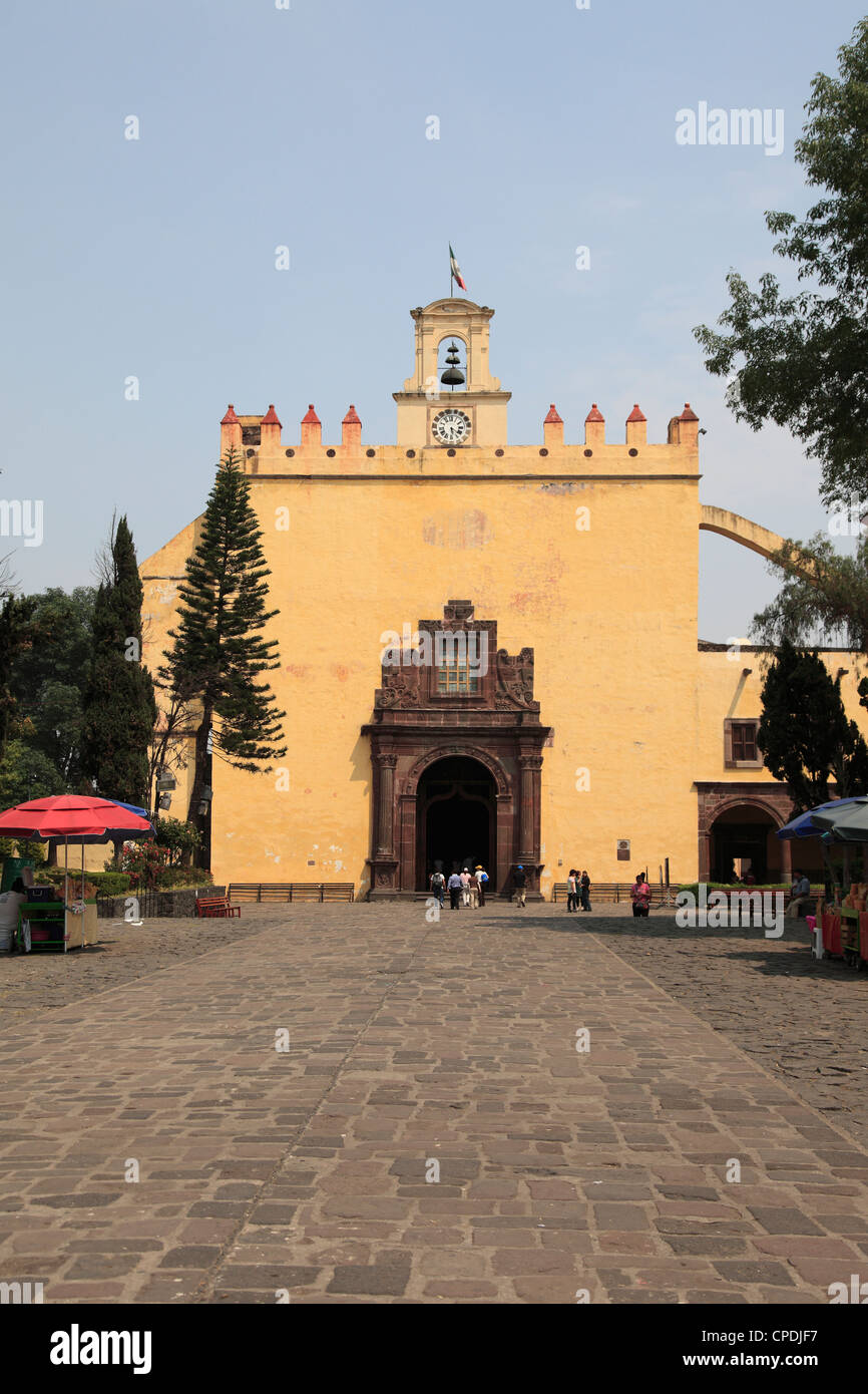 Iglesia de San Bernardino, Xochimilco, Sitio del Patrimonio Mundial de la UNESCO, la Ciudad de México, México, América del Norte Foto de stock