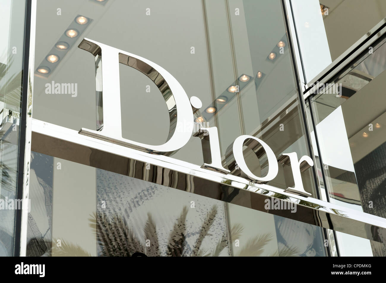 Dior sign - la marca comercial de lujo Foto de stock