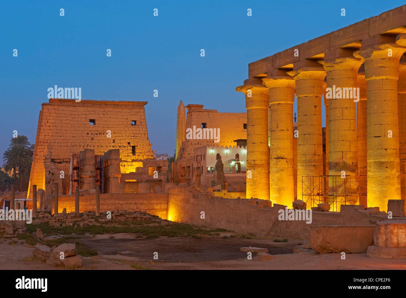 Templo de Luxor, Tebas, Sitio del Patrimonio Mundial de la UNESCO, Egipto, el Norte de África, África Foto de stock