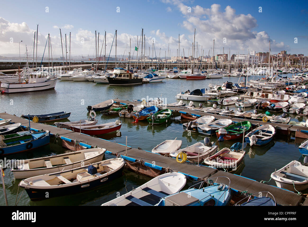 Puerto chico marina fotografías e imágenes de alta resolución - Alamy