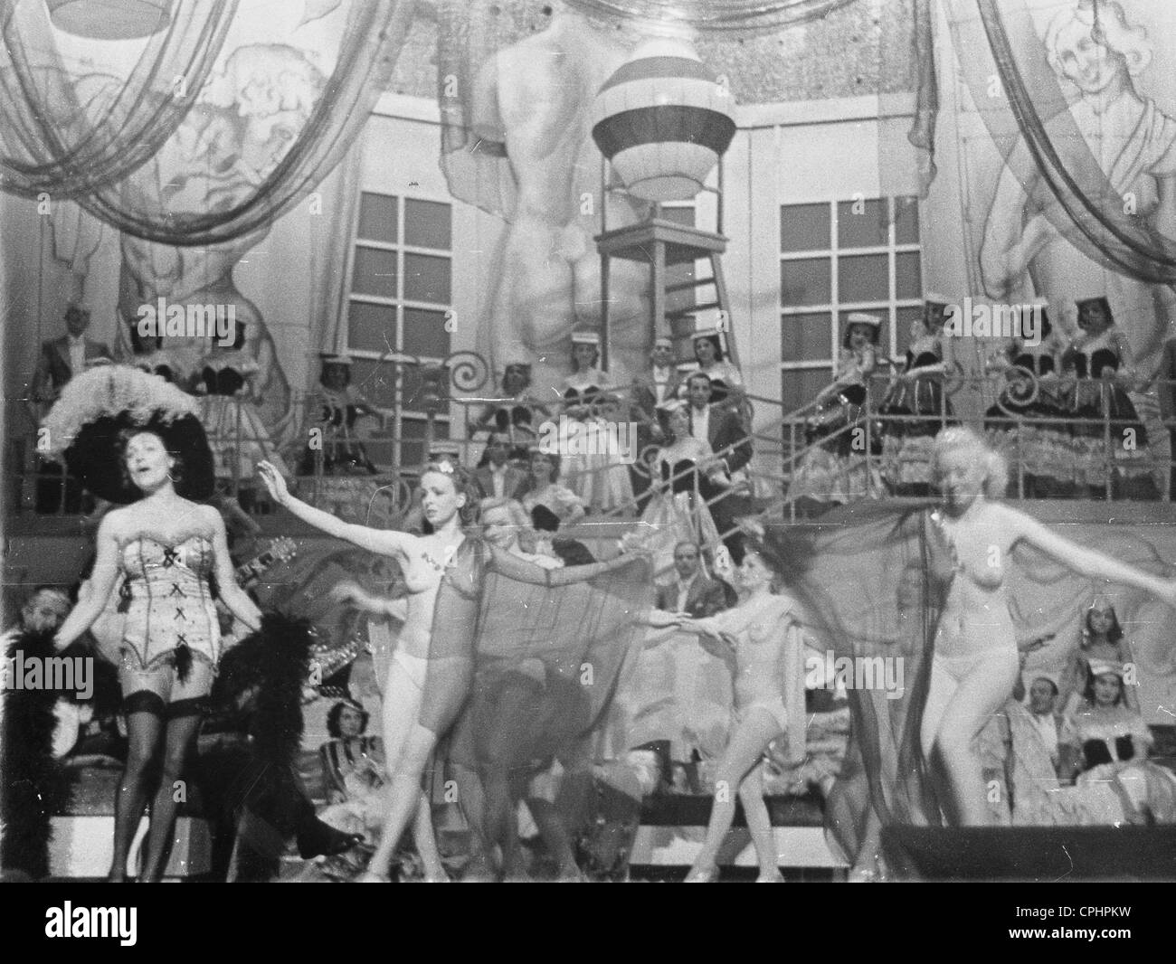 Escena de una comedia musical en el Teatro Metropol, 1940 Foto de stock