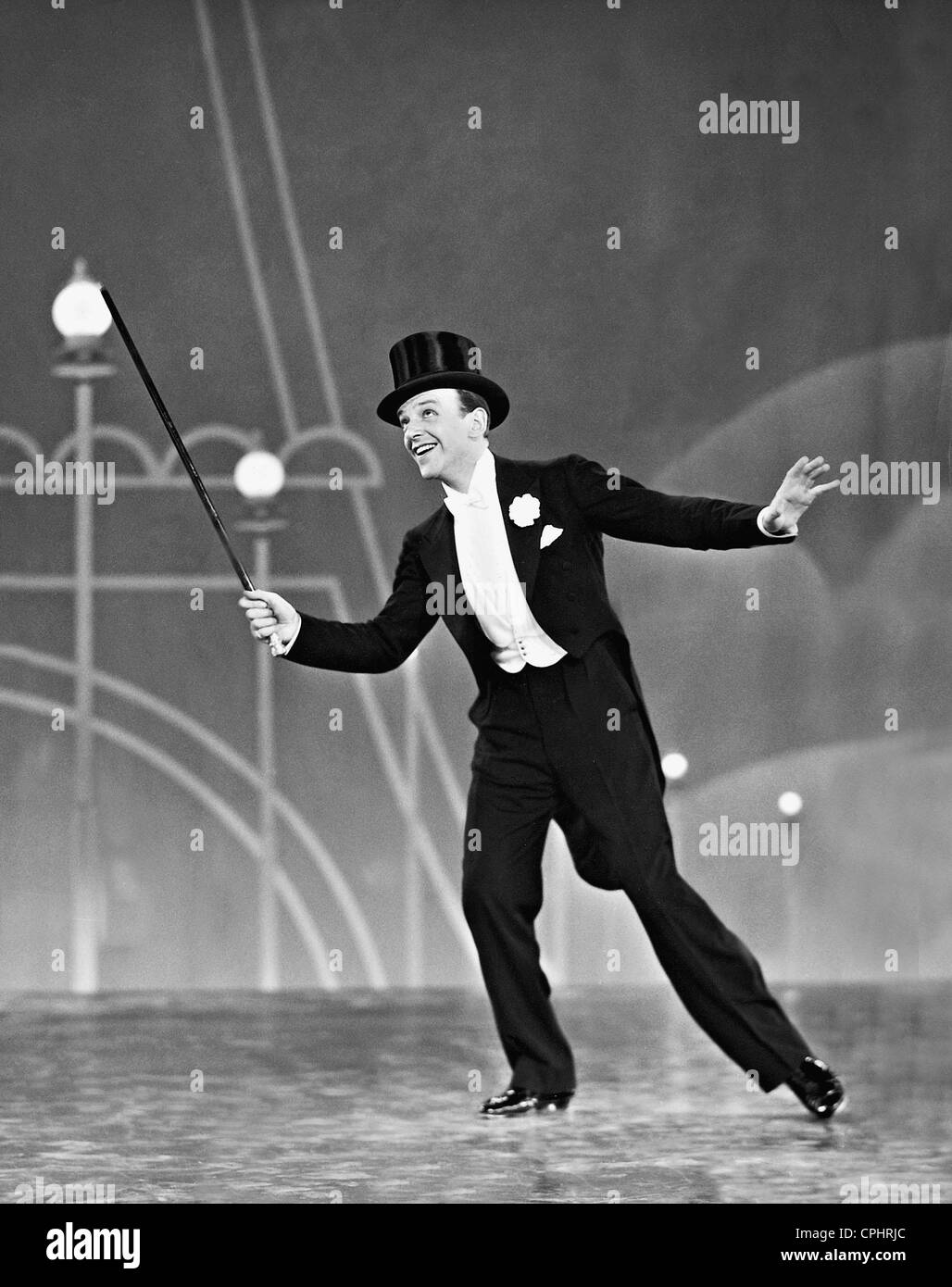 Fred Astaire en "Top Hat", dirigida por Mark Sandrich (Estados Unidos, 1935). Foto de stock