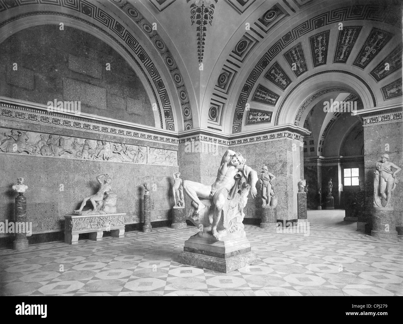 Barberini Faun en la Glyptothek de Munich, 1929 Foto de stock
