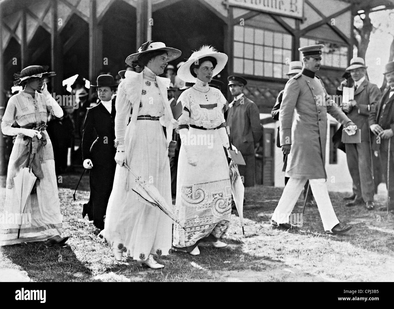 La familia del Gran Duque von Mecklenburg en Bad Doberan, 1913 Foto de stock