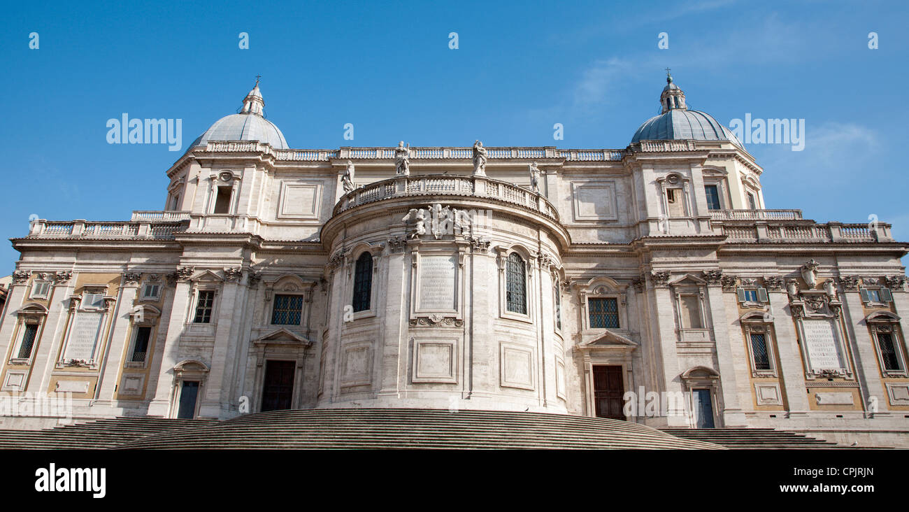 Roma - El oeste de la fachada de la basílica de Santa Maria Maggiore. Foto de stock
