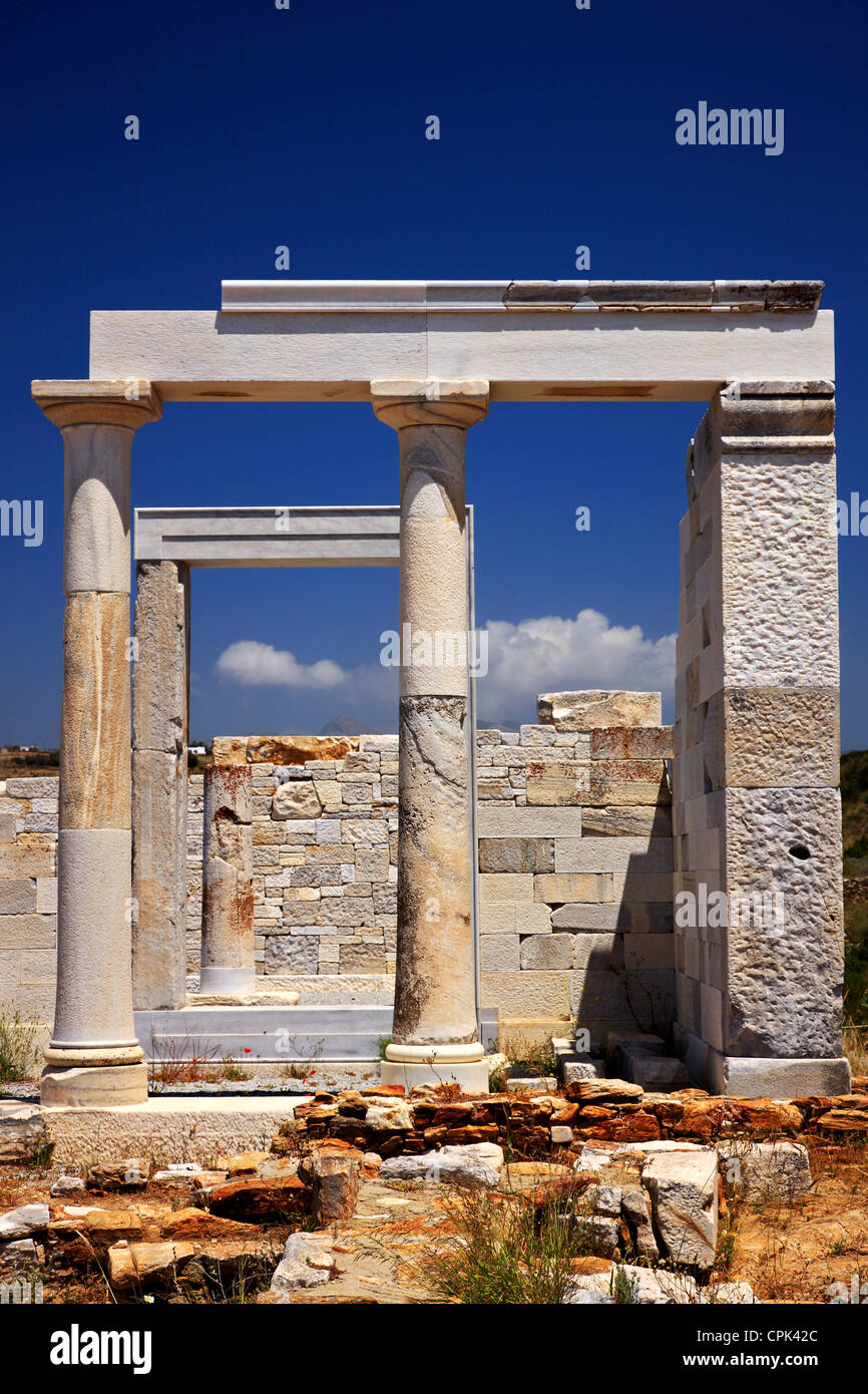 El antiguo templo de Demeter (Demetra), diosa de la agricultura, cerca de la aldea de Sangri, isla de Naxos, Cyclades, Grecia Foto de stock