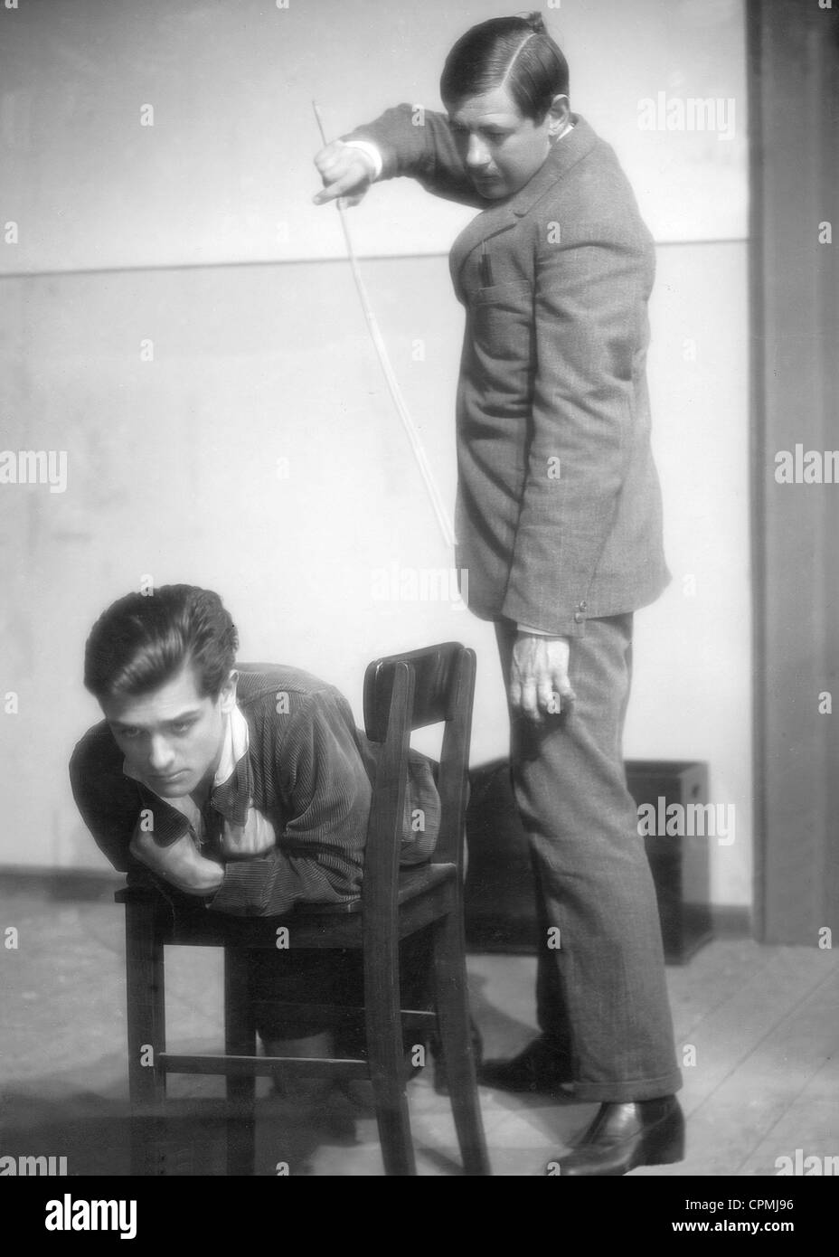 Spanking 1920s fotografías e imágenes de alta resolución - Alamy