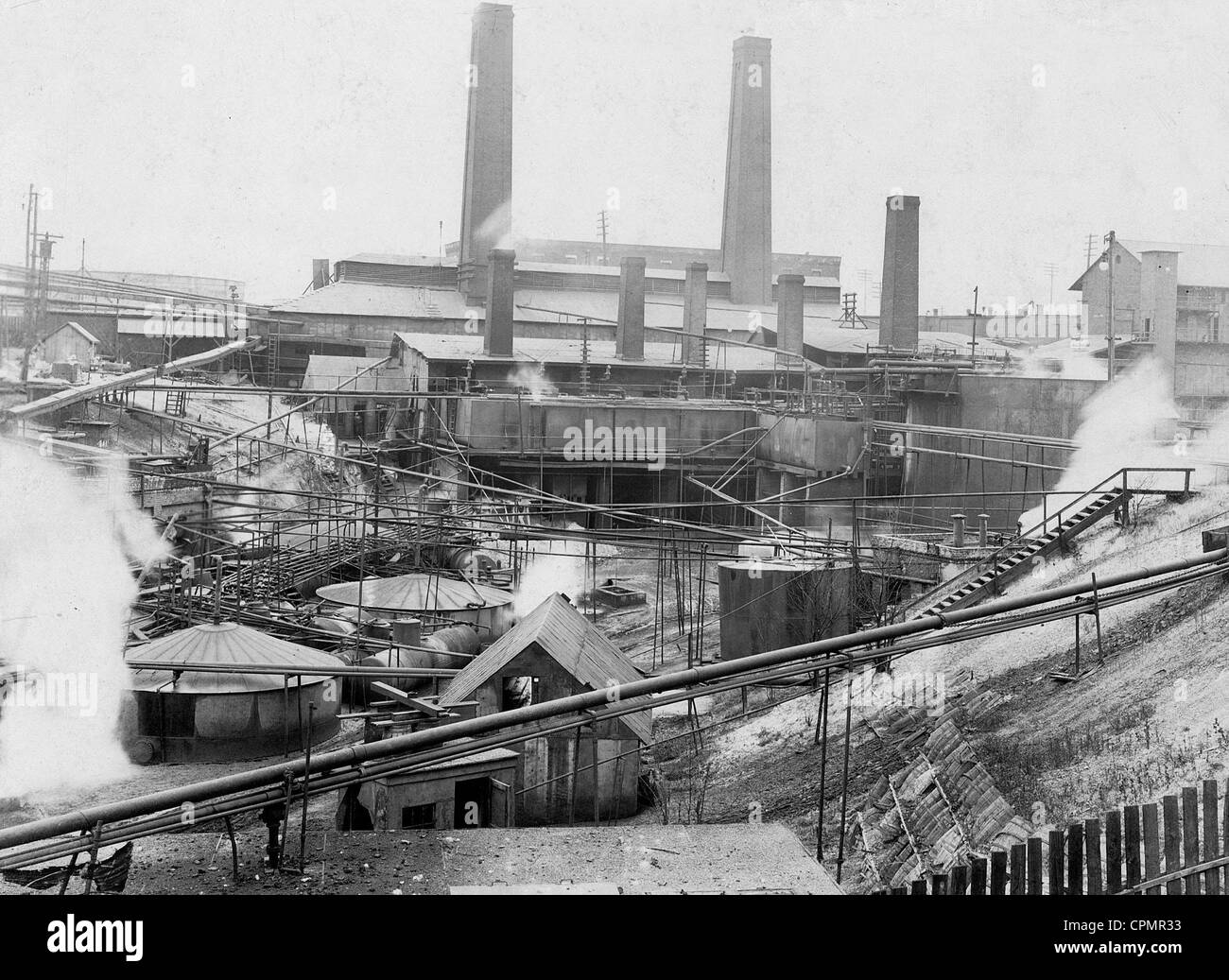 Refinería de petróleo en Cleveland, 1904 Fotografía de stock Alamy