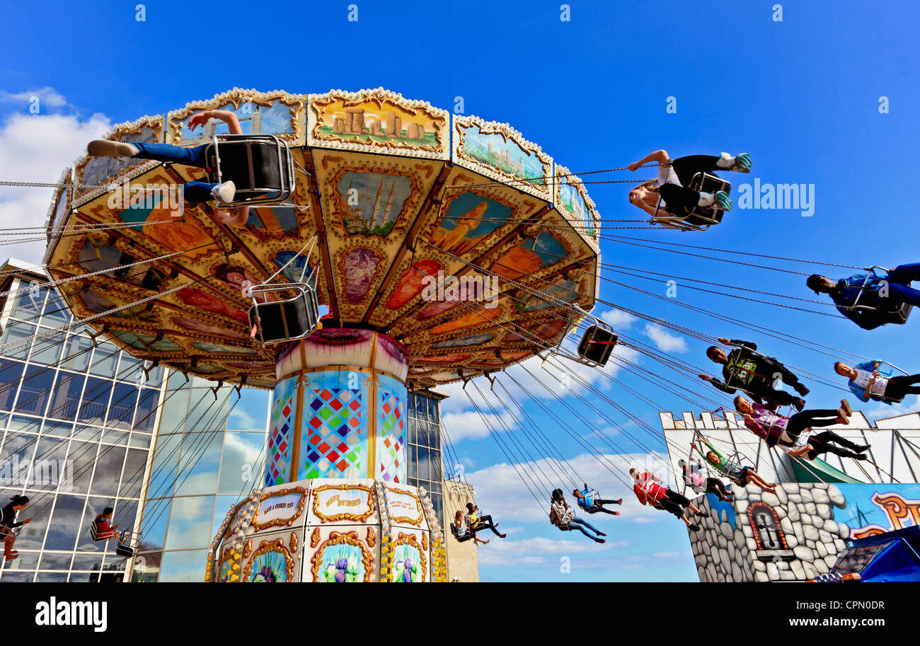 3976. Promenade Fun Fair, Bournemouth, Dorset, Reino Unido Foto de stock