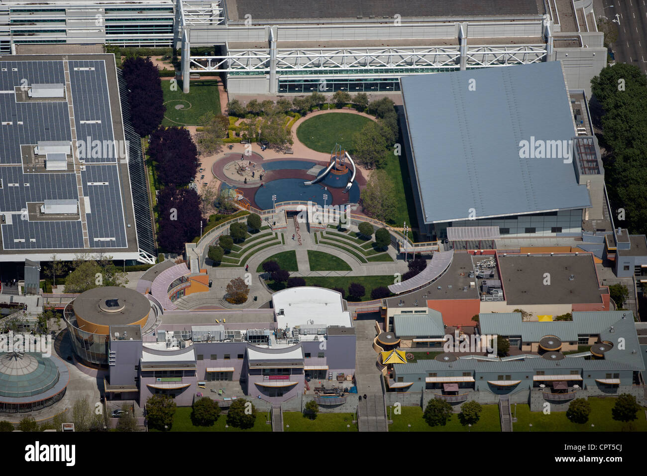 Fotografía aérea Moscone Convention Center de San Francisco y el museo Zeum Foto de stock