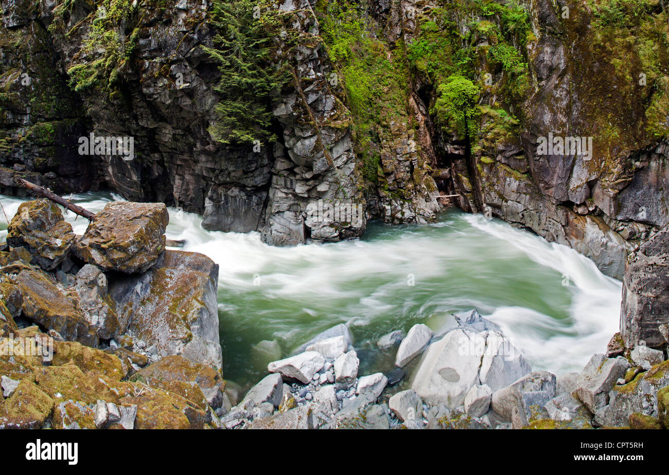 Coquihalla río cerca de Othello túneles - Coquihalla Canyon Parque Provincial - esperanza, British Columbia, Canadá Foto de stock