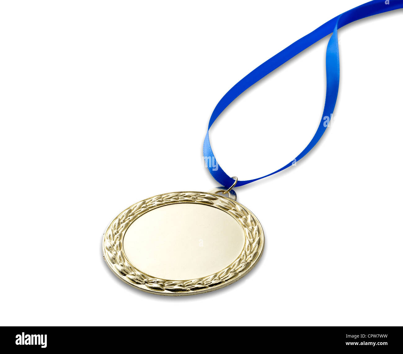 Una medalla olímpica de oro con trazado de recorte aislado en blanco con cinta azul Foto de stock