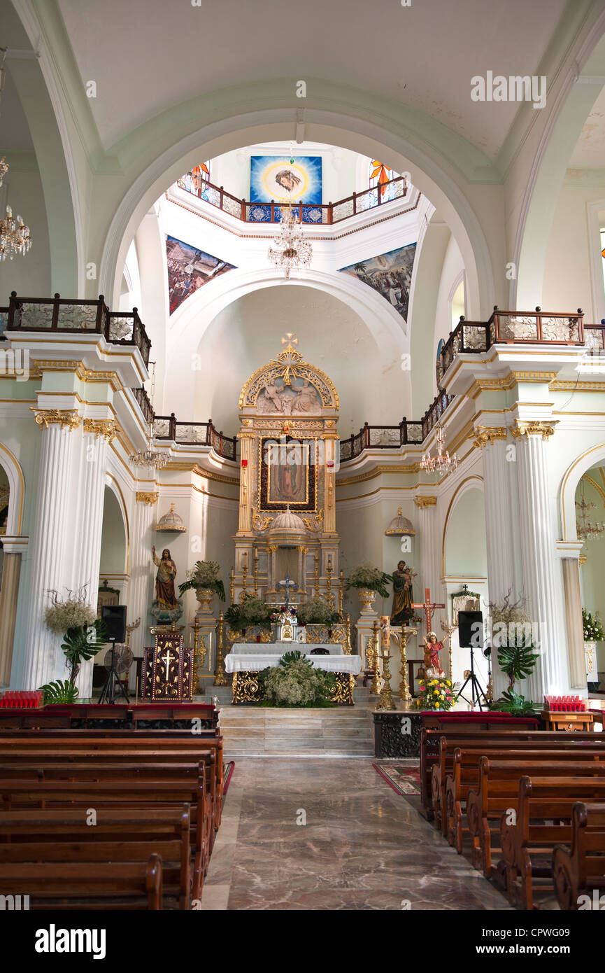 México, Puerto Vallarta. Interior de la Iglesia de Nuestra Señora de  Guadalupe, Puerto Vallarta, México Fotografía de stock - Alamy