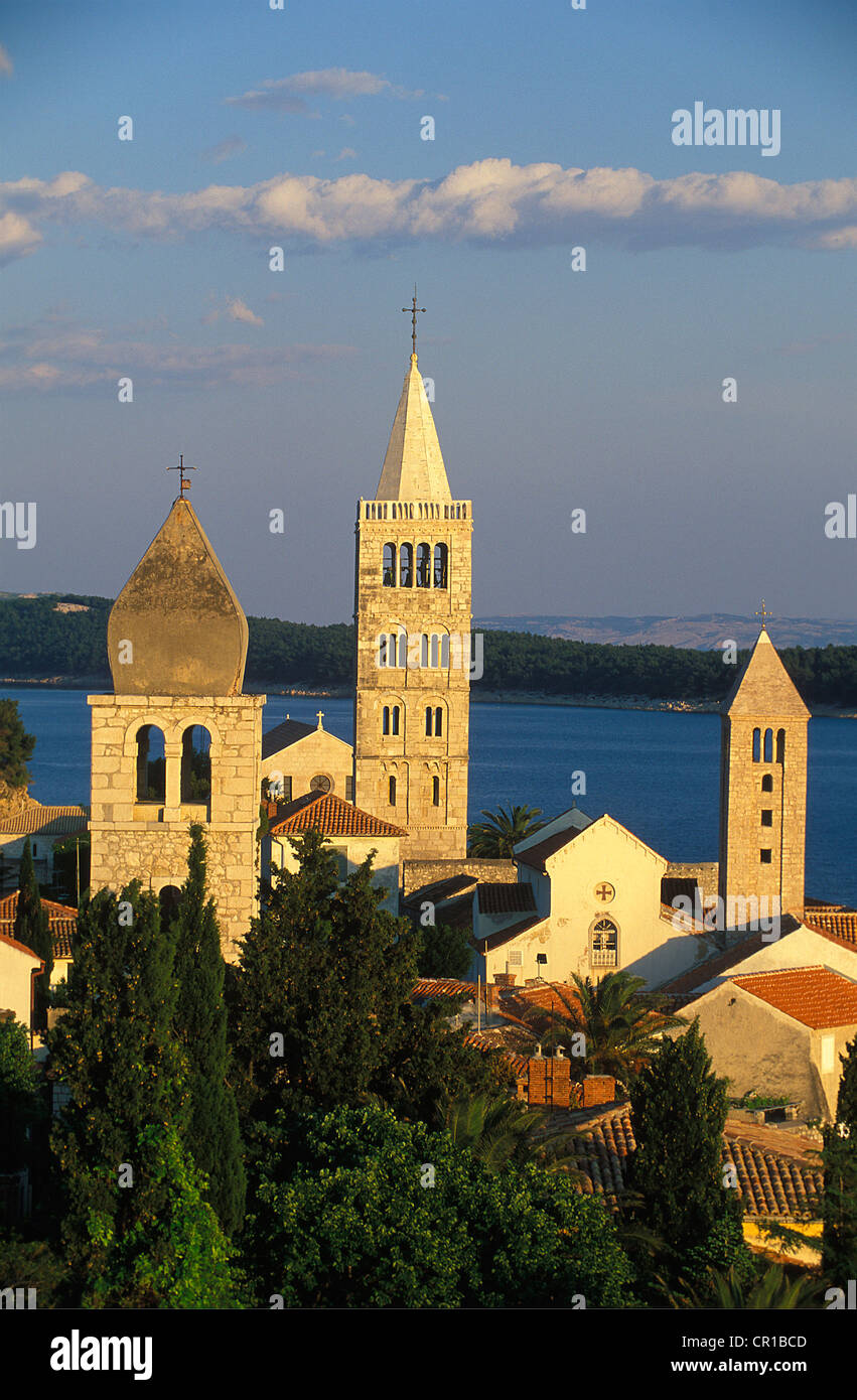 Croacia, Kvarner Bay, Rab Island y la ciudad Foto de stock