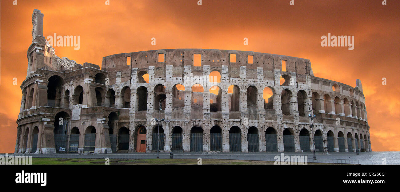 El Coliseo, Roma, Italia Foto de stock