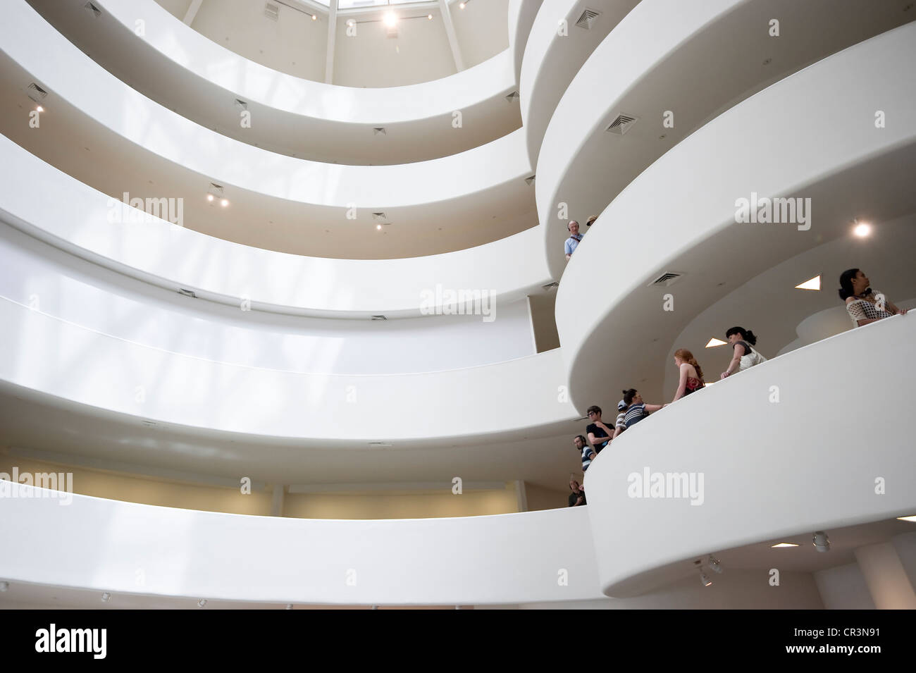 Escalera, Museo Guggenheim, Manhattan, Nueva York, EE.UU Fotografía de  stock - Alamy