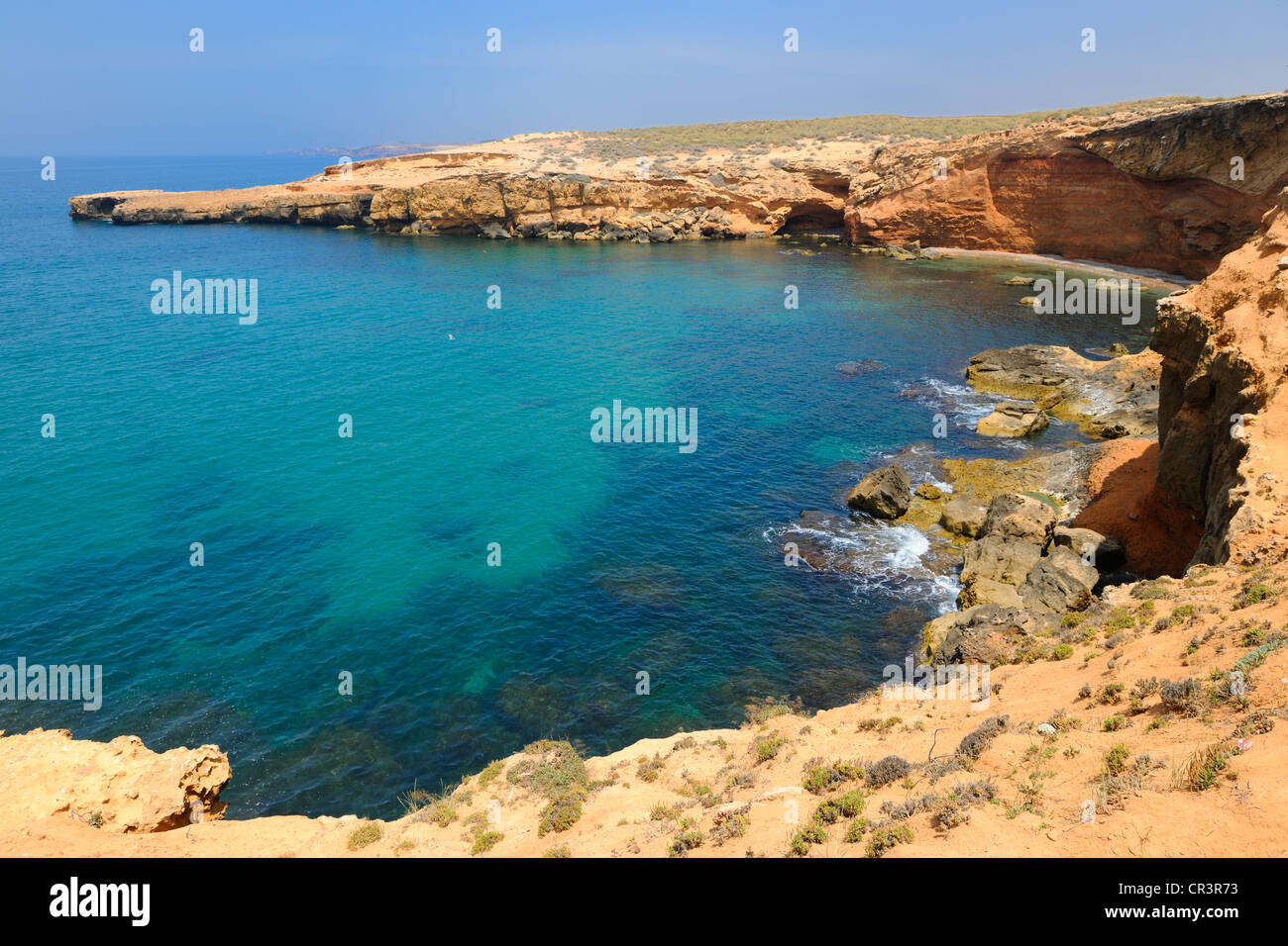 Marruecos, Región Oriental, el Mar Rojo acantilado en Mediterrania Saidia West Foto de stock