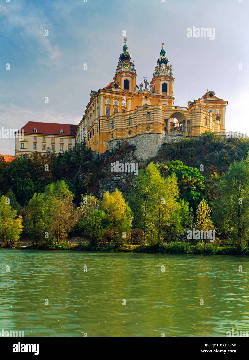 Abadía Benedictina de Melk sobre el Danubio, Wachau, Baja Austria, Europa Foto de stock
