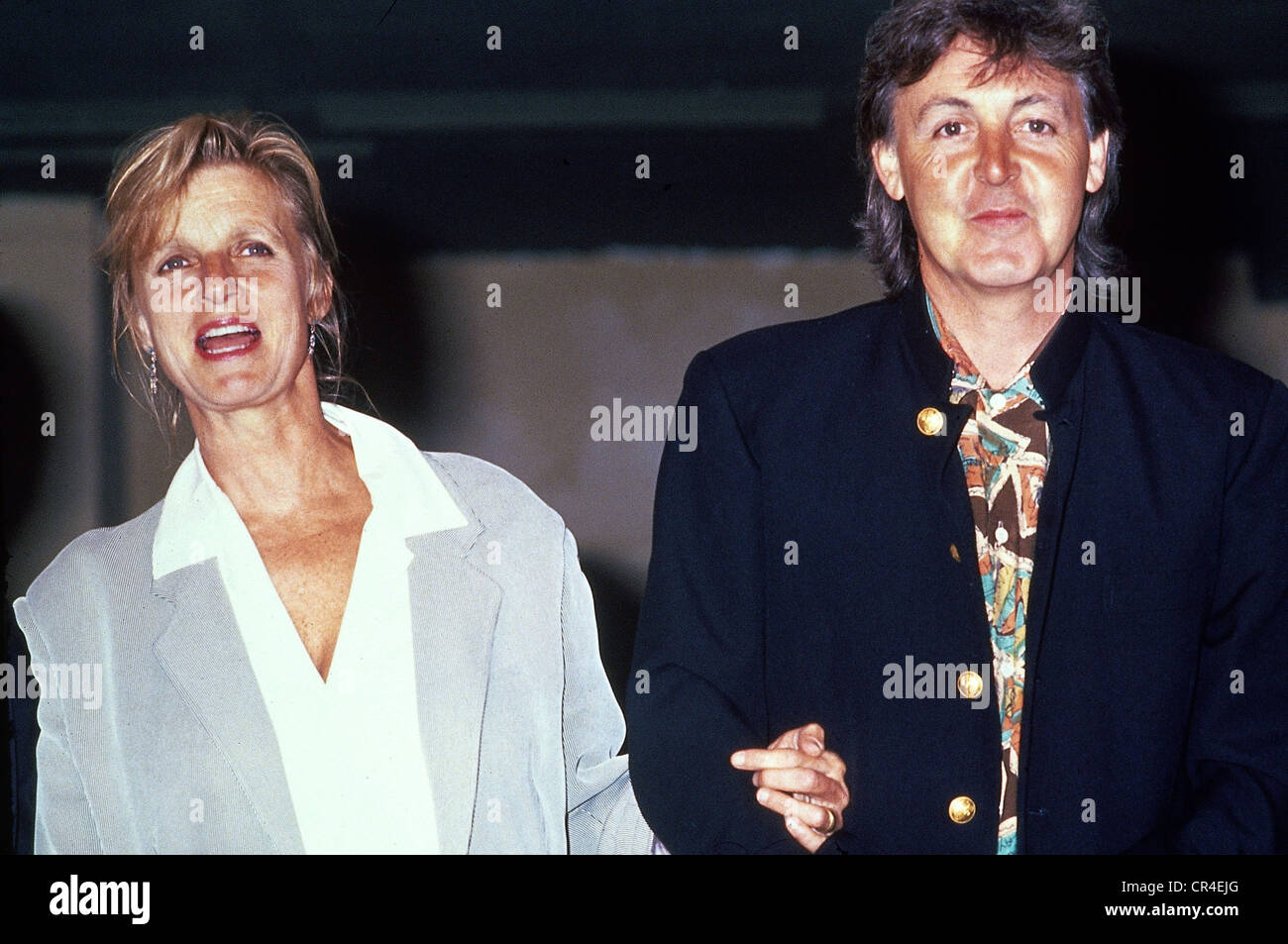 McCartney, Paul, * 18.6.1942, cantante y músico británico (The Beatles), con su esposa Linda en Hamburgo, Alemania, 1991, Foto de stock