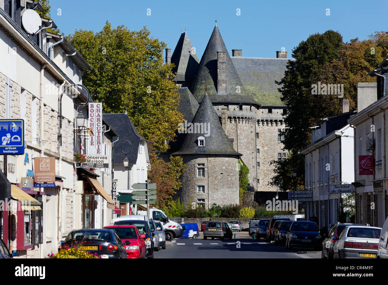 Chateau de Arnac Pompadour, Correze, Francia, Europa Foto de stock