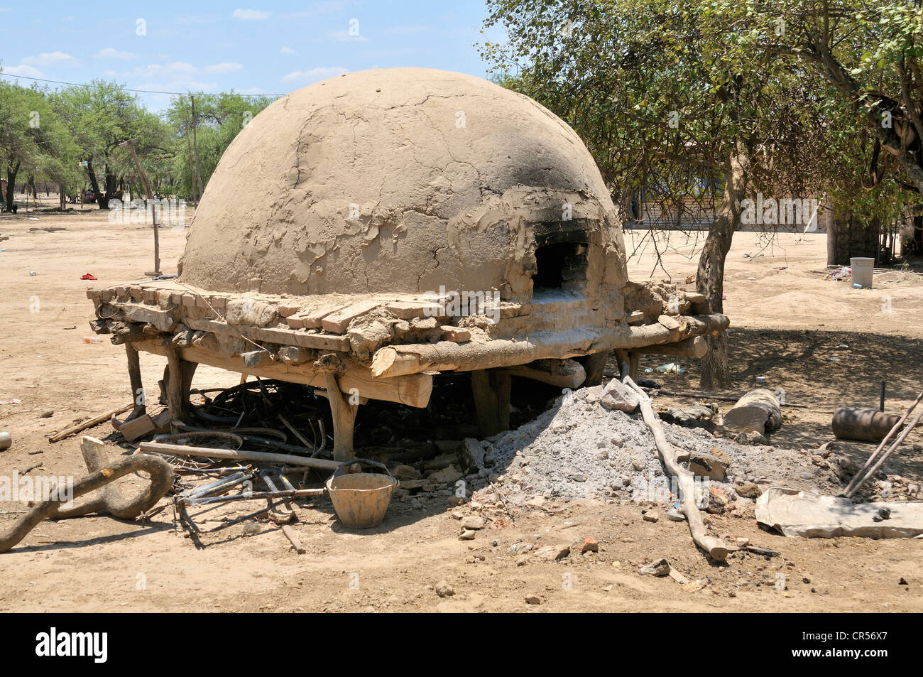 Horno de ladrillo tradicional para cocer el pan, la Comunidad Santa Maria,  Gran Chaco, Provincia de Salta, Argentina, Sudamérica Fotografía de stock -  Alamy