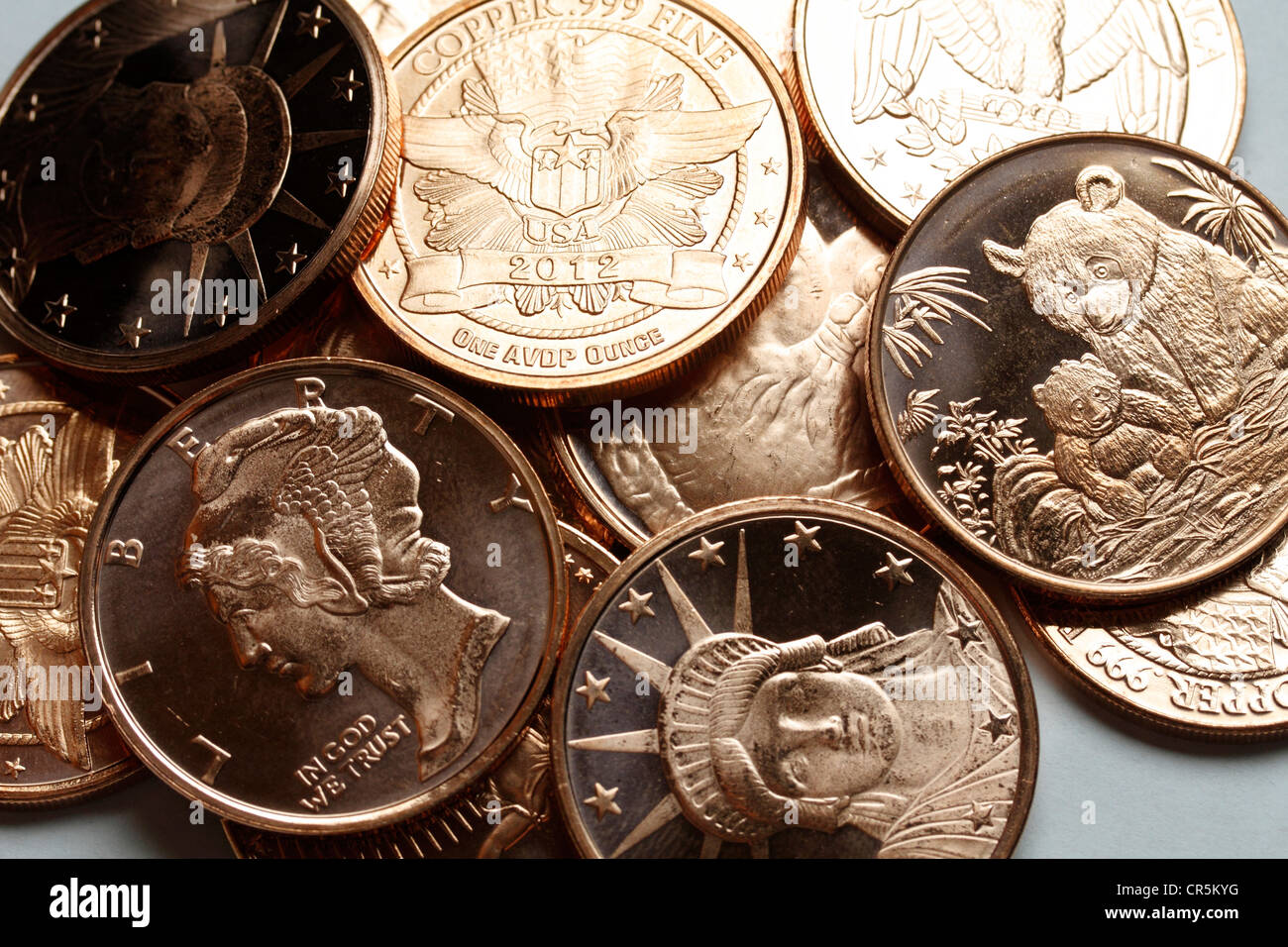 Monedas De Cobre Fotos e Imágenes de stock - Alamy