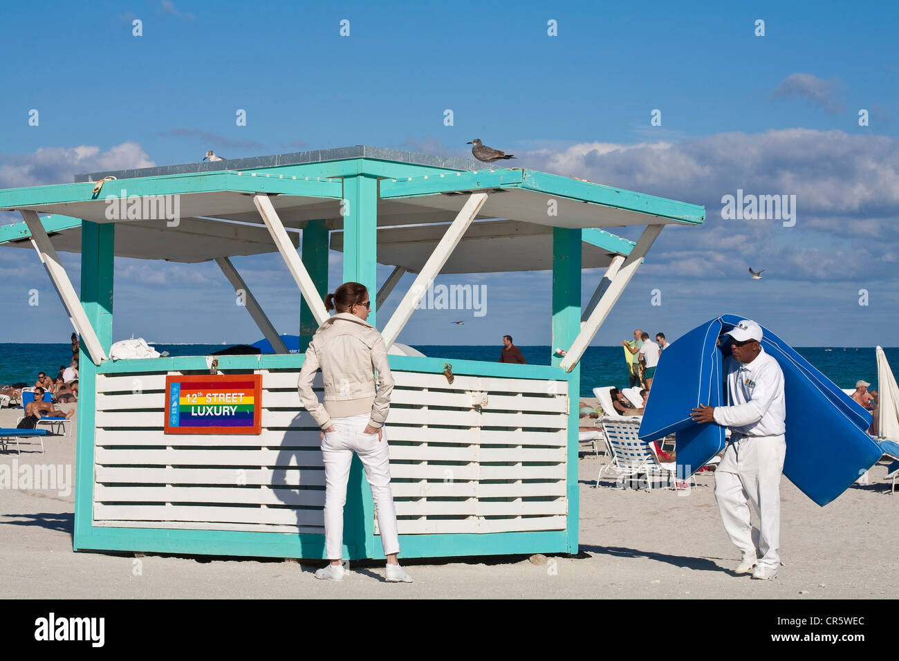 Estados Unidos Florida Miami Beach South Beach Playa nivel trabajador del siglo XII que corresponde al punto de convergencia de los gay Foto de stock