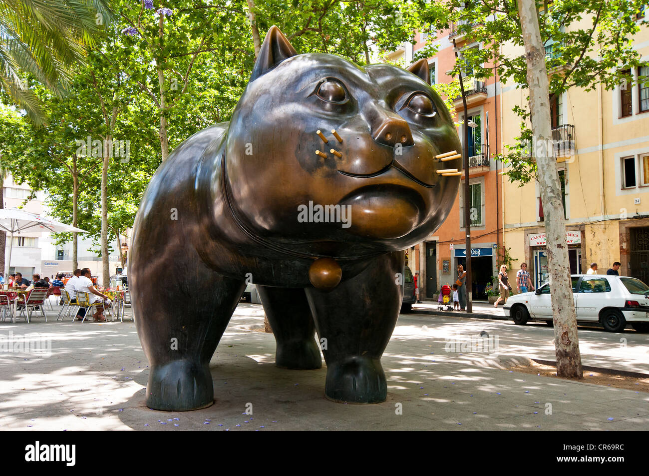 El gat del Raval el Raval (cat) por Fernando Botero, Barcelona, Cataluña, España Foto de stock