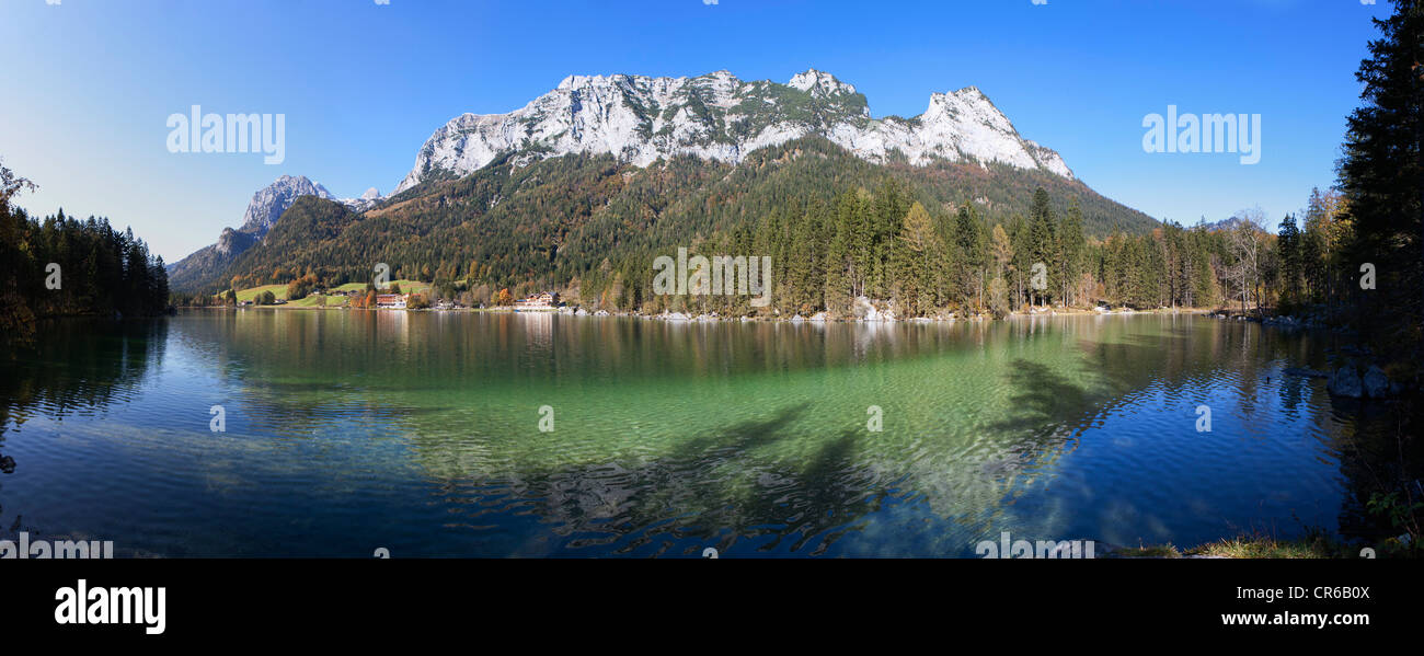 Alemania, Baviera, Ramsau, vistas a la montaña con el lago Hintersee Reiteralpe Foto de stock