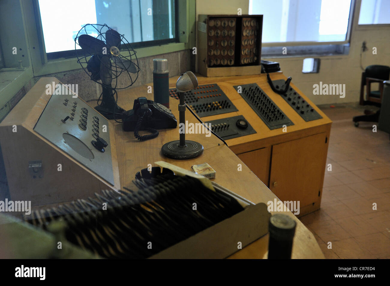 Sala de control central en la cárcel, Alcatraz Island, California, EE.UU. Foto de stock