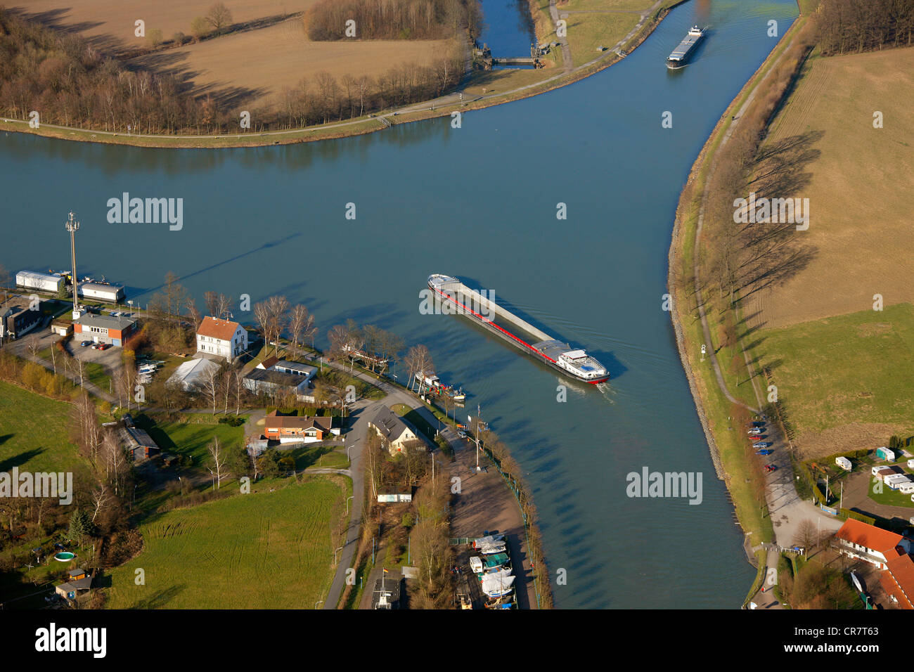 Vista aérea, canal junction, transporte por vía navegable, cerca del Canal Dortmund-Ems Dattelner Meer, Datteln Foto de stock