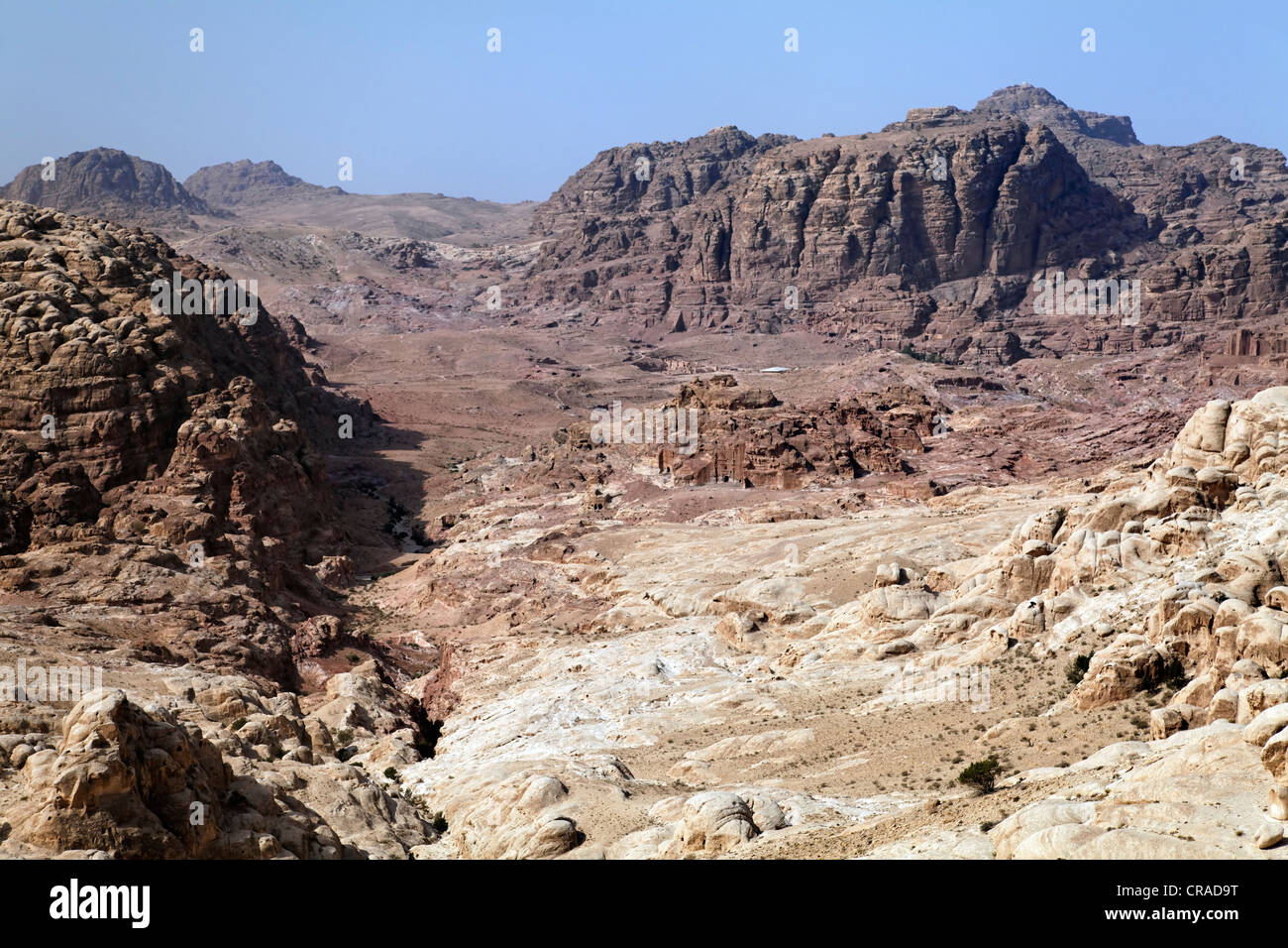Valle de Petra, la ciudad capital de los nabateos, rock city, UNESCO World Hertage Sitio, Wadi Musa Foto de stock