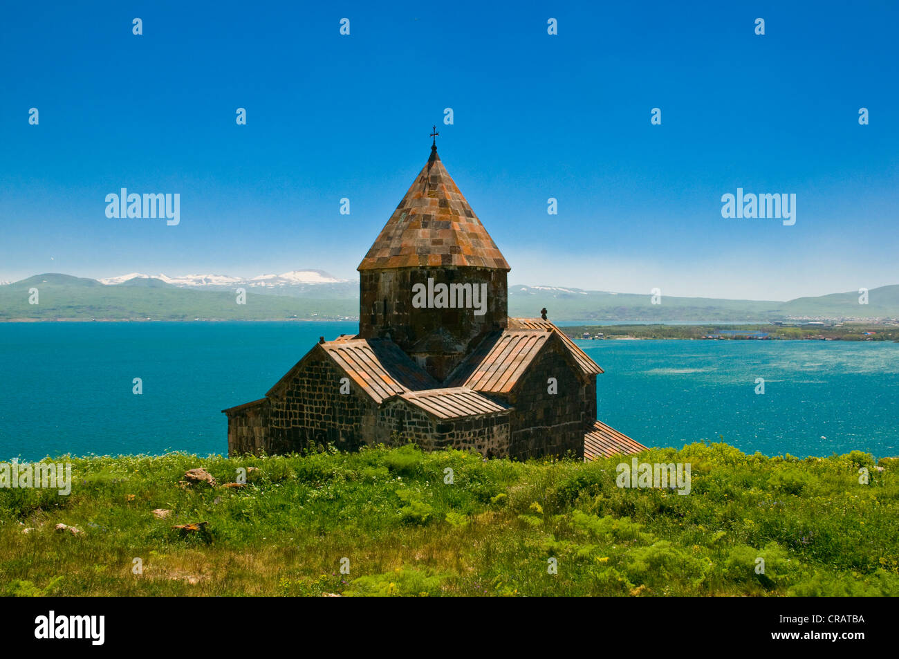 Monasterio de Sevanavank en el lago Sevan, Armenia, el Cáucaso, Oriente Medio Foto de stock