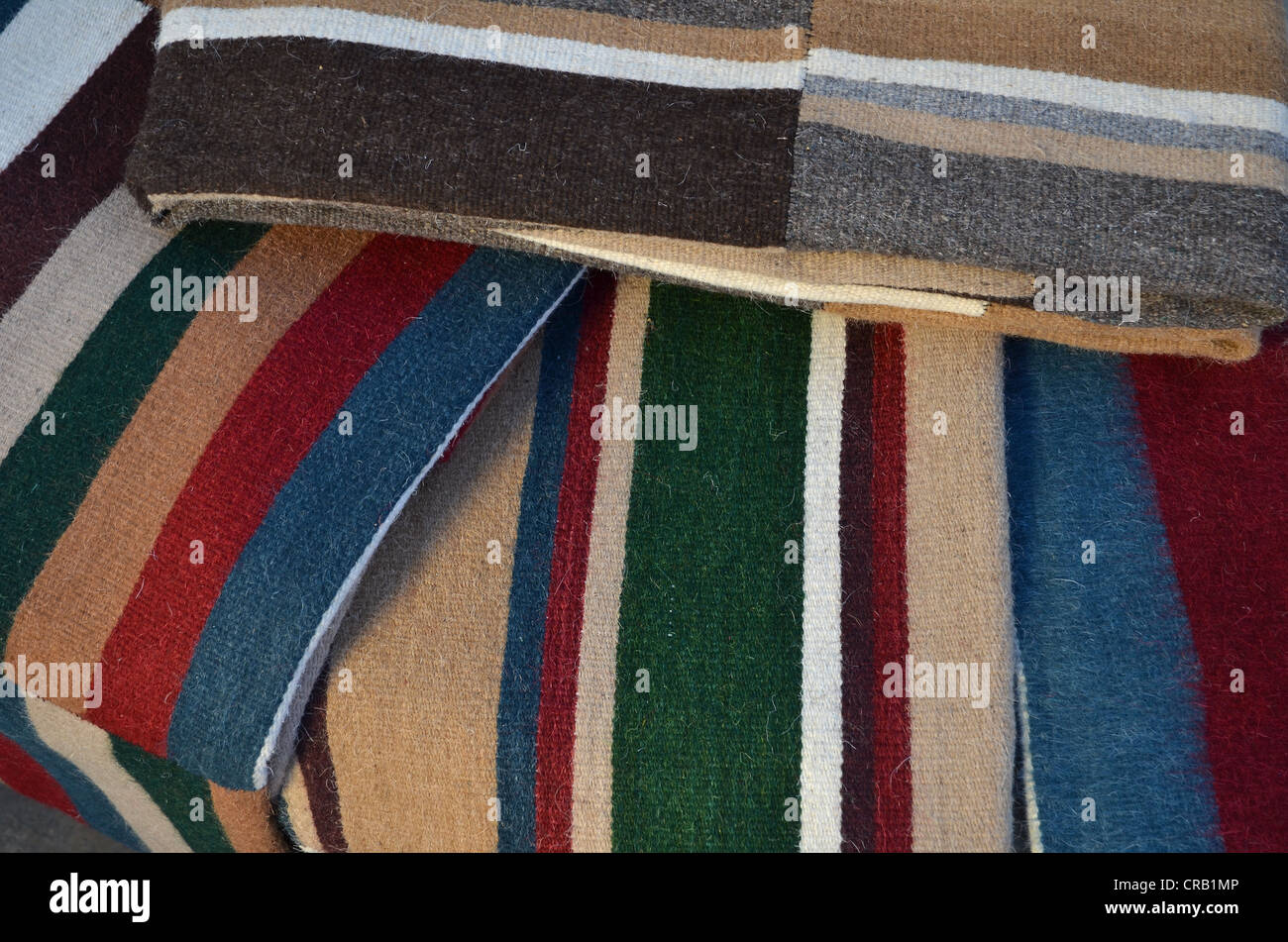 Artesanía Tibetana, colorido, manta de lana de yak yak manta, colchas,  Tíbet, China, Asia Fotografía de stock - Alamy