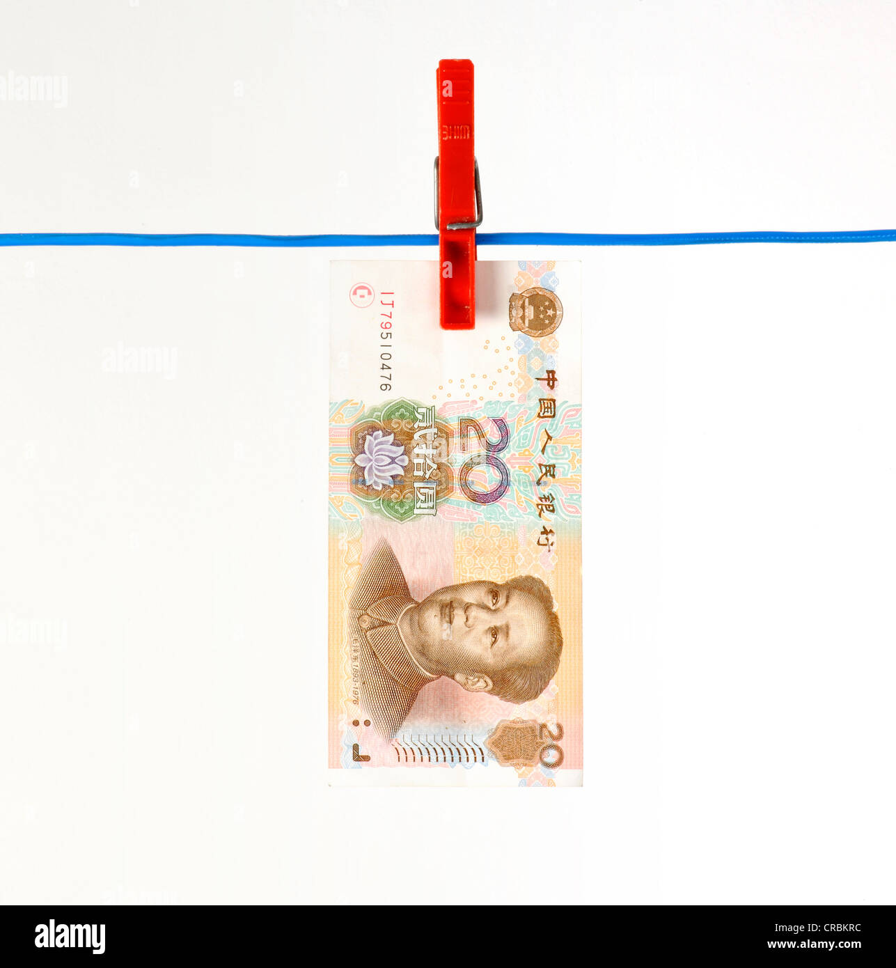 Yuán chino yuan renminbi, moneda de la República Popular de China, el banco en un tendedero, imagen simbólica de dinero Fotografía de stock -