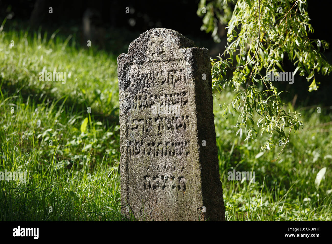 Lápida en un cementerio judío, Floss, el Alto Palatinado, Baviera, Alemania, Europa, PublicGround Foto de stock