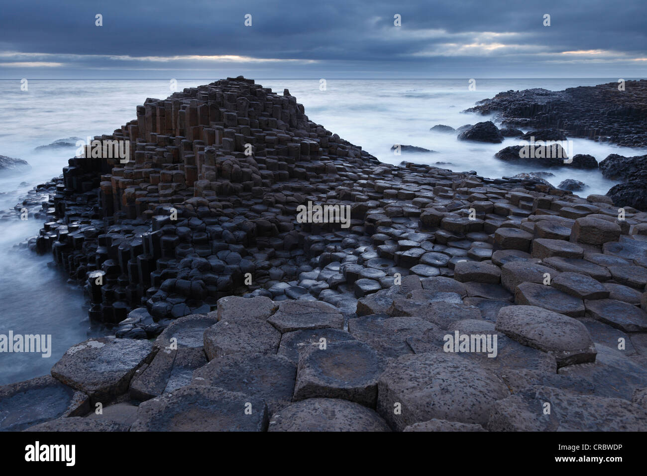 Giant's Causeway, Costa Causeway, Condado de Antrim, Irlanda del Norte, Reino Unido, Europa Foto de stock