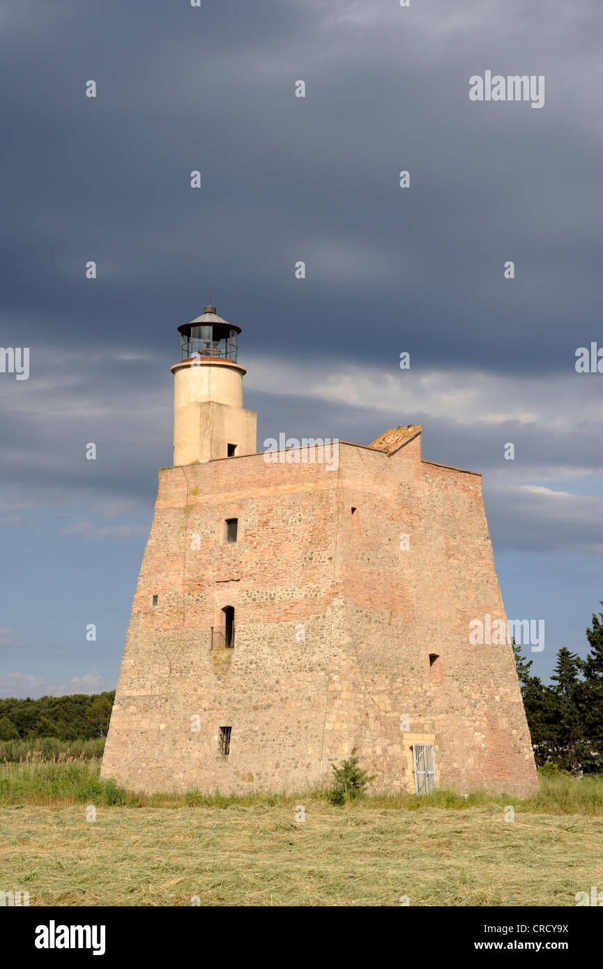 Italia, Basilicata, costa jónica, Scanzano Jonico, antigua torre costera Foto de stock