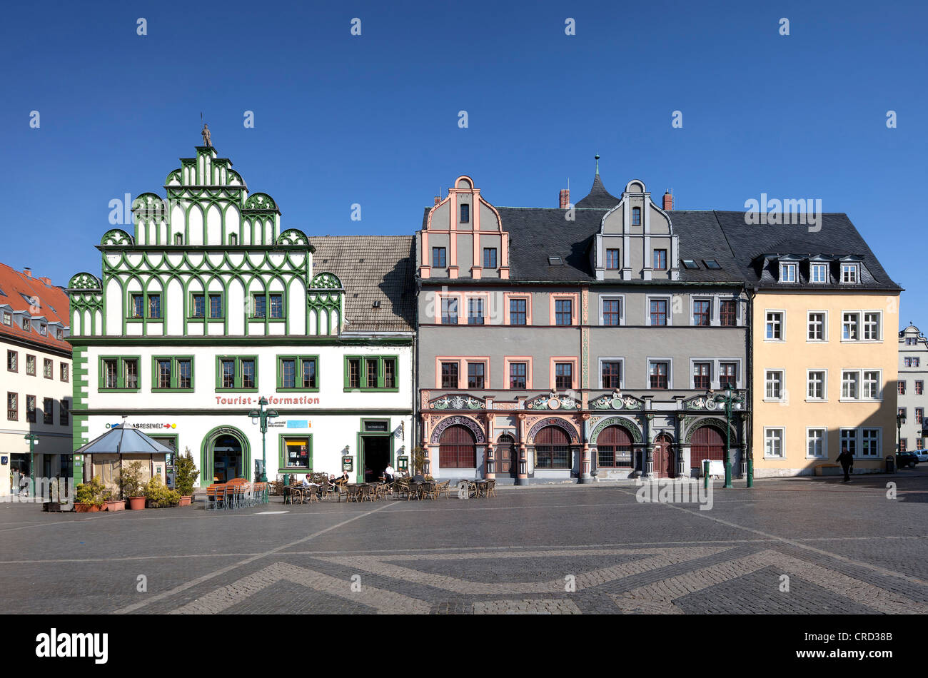 Townhouse y Cranach Casa en la plaza del mercado, Weimar, Turingia, Alemania, Europa, PublicGround Foto de stock