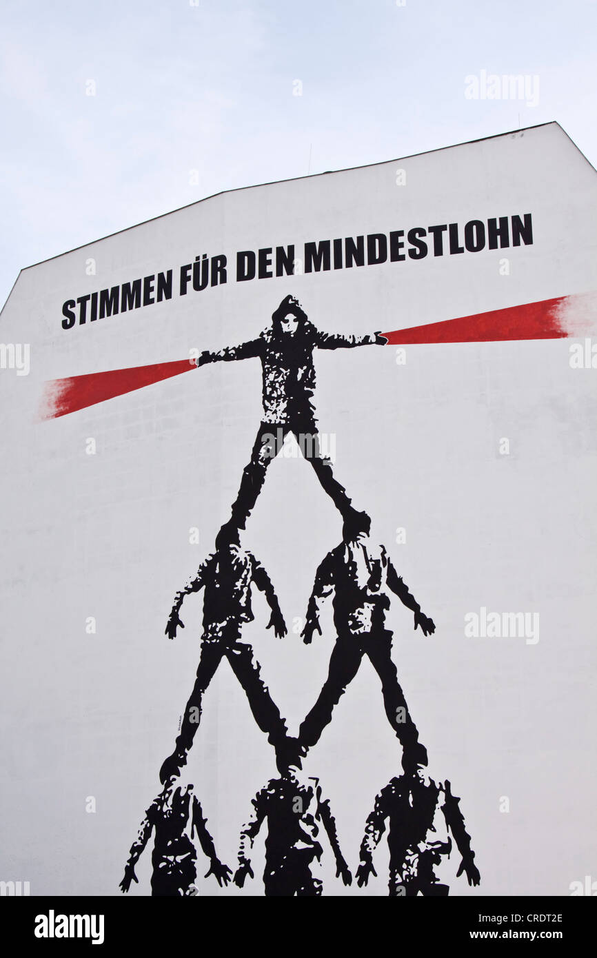 Mural, Stimmen fuer den Mindestlohn o votos para el salario mínimo, Berlín, Alemania, Europa Foto de stock