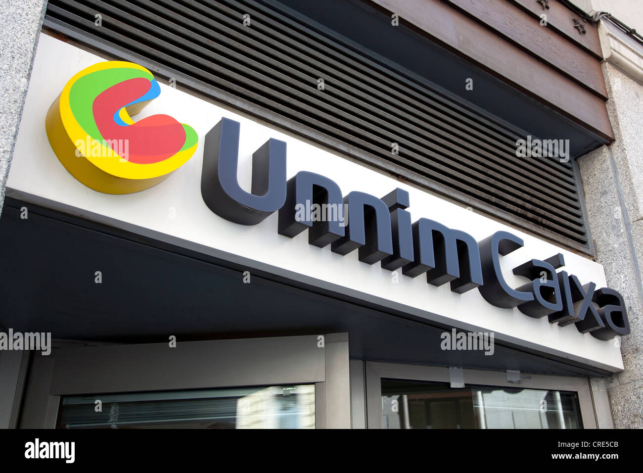 Logotipo y el logotipo de el banco español La Caixa Unnim, Madrid, España  Fotografía de stock - Alamy