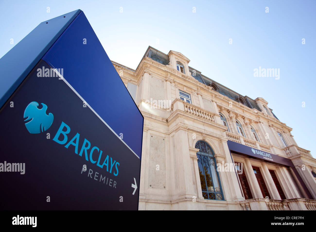 Sucursal del banco Barclays Premier en Palacio Sottomayor, Lisboa, Portugal, Europa Foto de stock