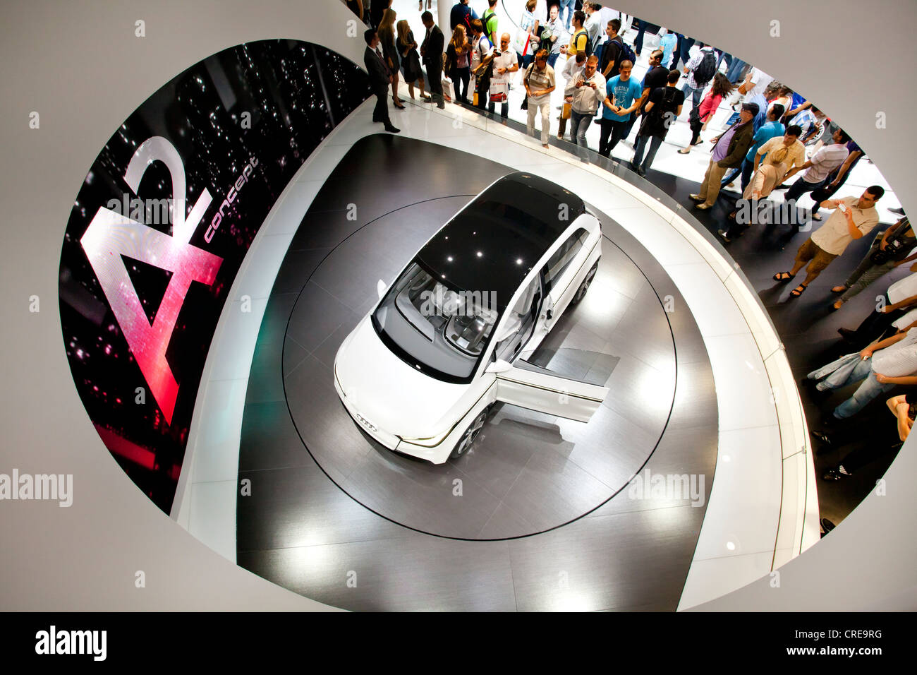 Estudio y estreno mundial del Audi A2 concept, Audi AG, 64º Salón Internacional del Automóvil IAA 2011, Frankfurt am Main, Hesse. Foto de stock