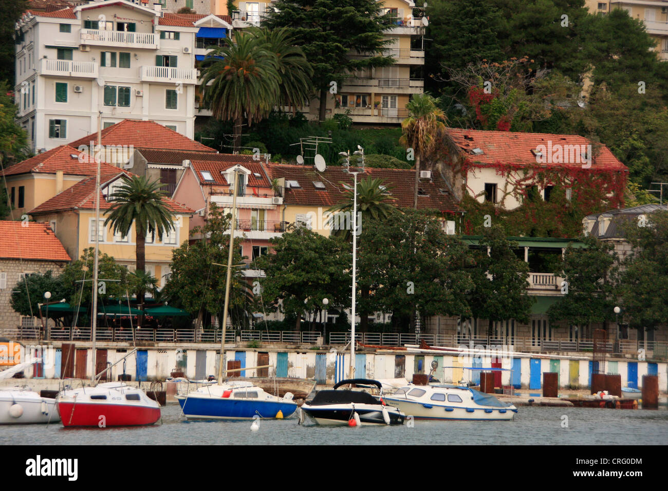 Barcos en el puerto, Herceg Novi, Montenegro Foto de stock