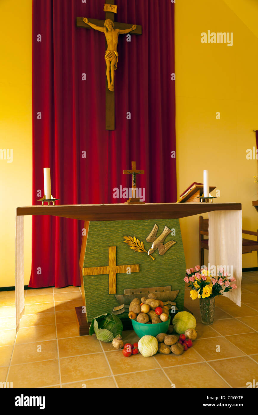 El altar de San José la Iglesia Católica durante el festival de la