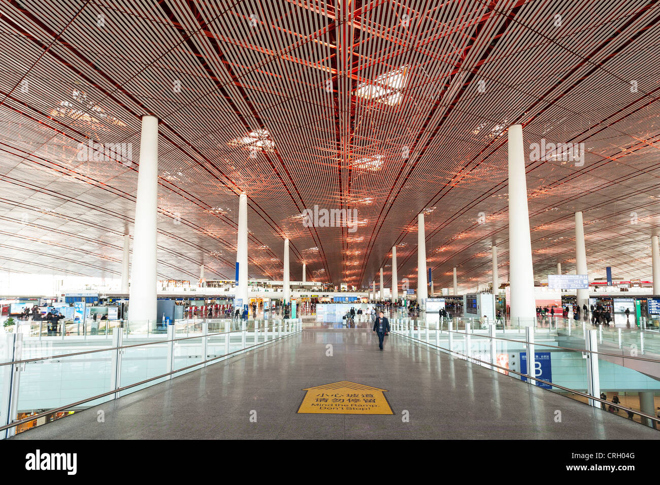 Terminal 3, Aeropuerto Internacional de Beijing, visto desde la entrada. Foto de stock