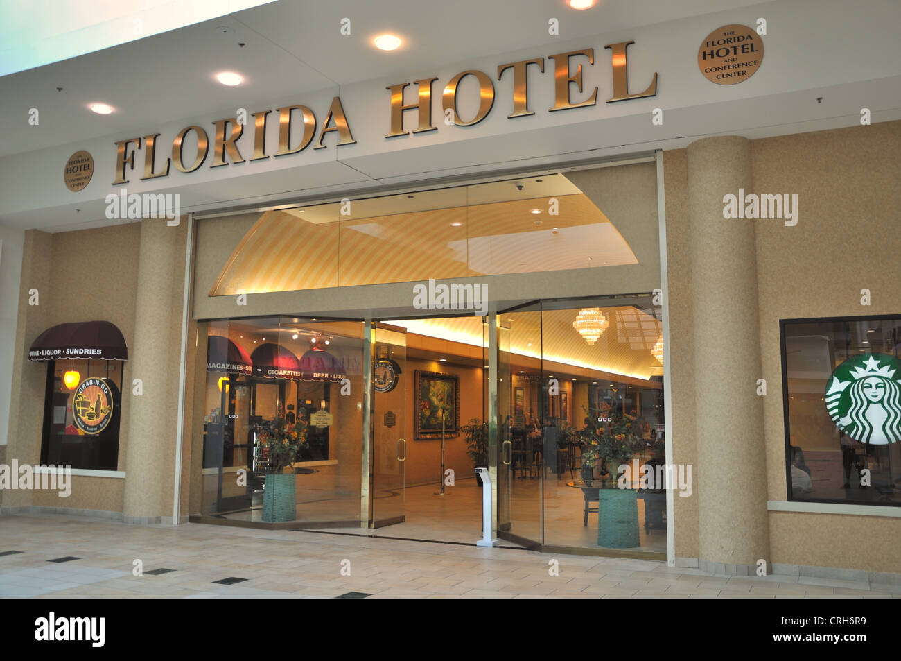 La entrada del hotel Florida en el Florida Mall Fotografía de stock - Alamy