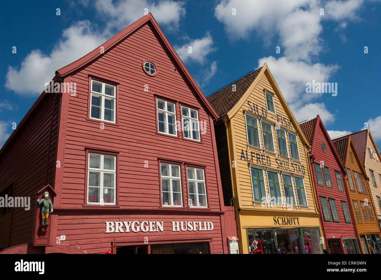 Bryggen - Los edificios de madera del antiguo muelle de Bergen. Foto de stock