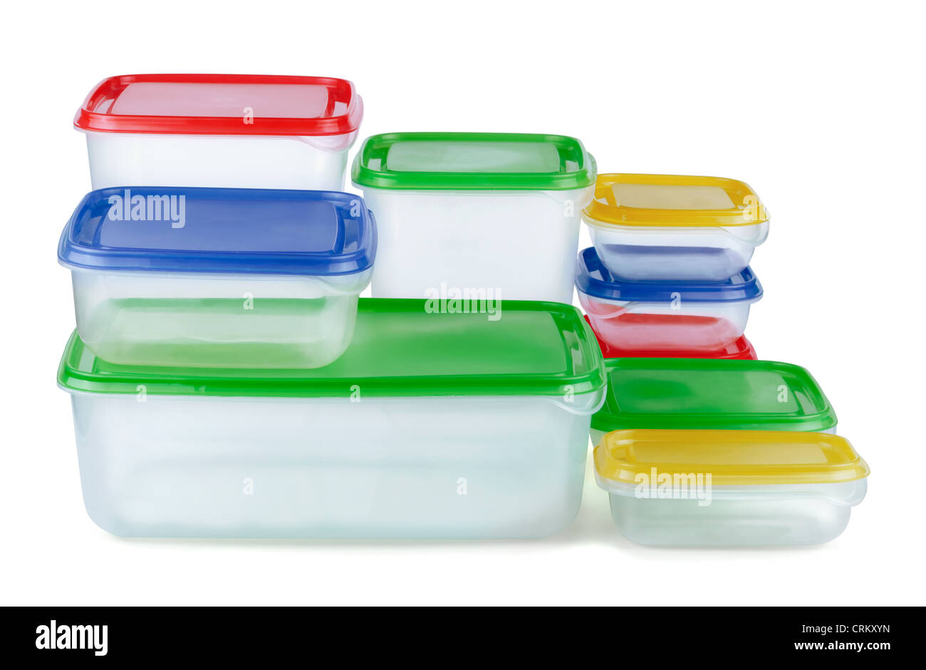Pila de comida de los contenedores de plástico aislado en blanco Foto de stock