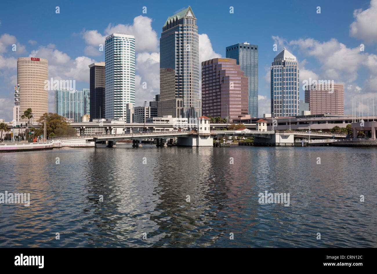 El centro de Tampa Tampa Bay y el Horizonte, Río Hillsborough, Tampa, FL. Foto de stock